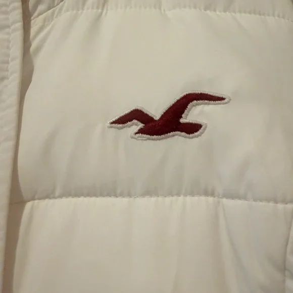 White Hollister Puffer Vest Medium – Y2K Winter Quilted Vest Jacket - Picture 3 of 4